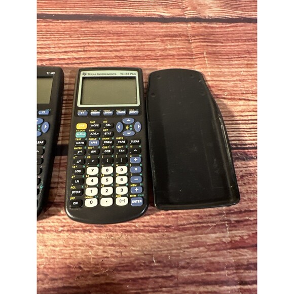 Lot of Texas Instrument TI-83 plus, TI-89 Graphing Calculators parts or repair - Picture 8 of 12